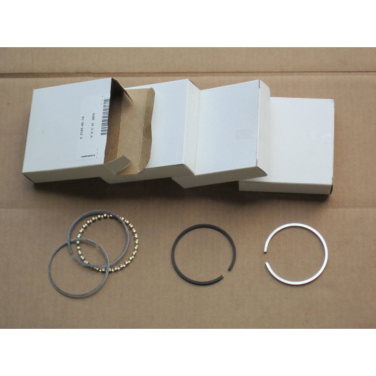 4 PISTON RINGS .030\'\' OVERBORE